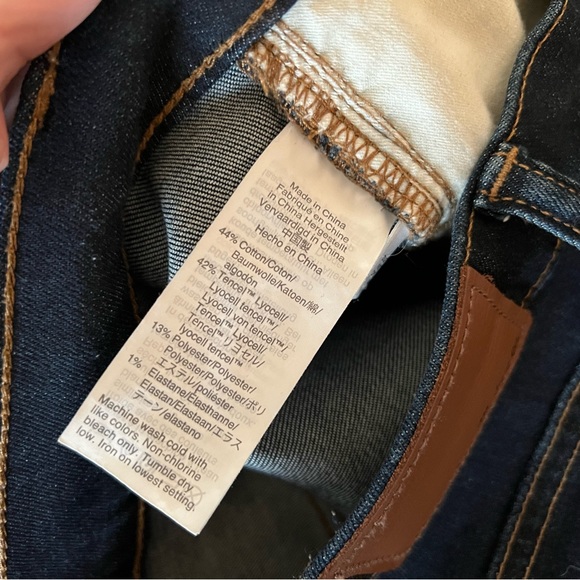 Madewell 9" Mid-Rise Skinny Jeans in Larkspur Wash: TENCEL Denim. Size 26. - Picture 12 of 12